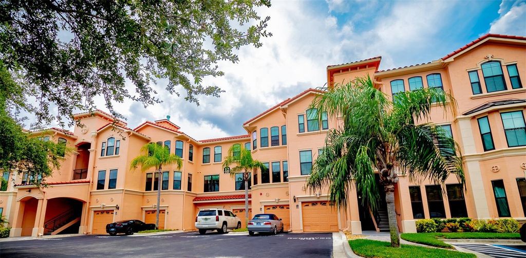 2755 VIA CAPRI 1225, Clearwater, FL 33764