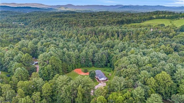 238 Pilgrim Ridge Road, Wilkesboro, NC 28697