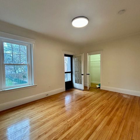 10 Dwight 2, Brookline, MA 02446