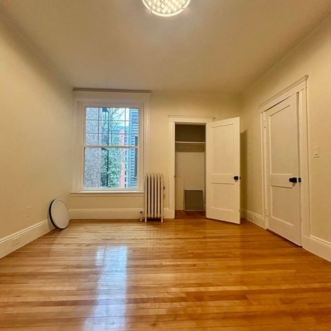 10 Dwight 2, Brookline, MA 02446