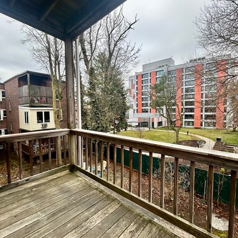 10 Dwight 2, Brookline, MA 02446