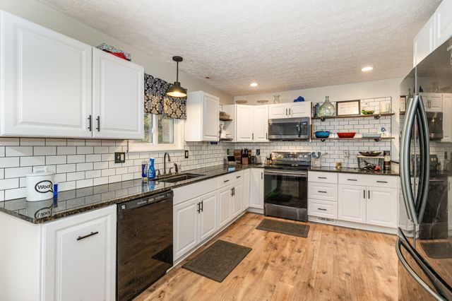 72 Sherwood Drive, Independence, KY 41051