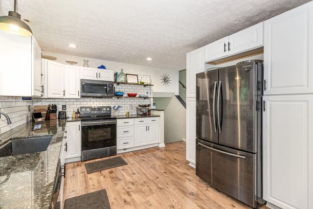 72 Sherwood Drive, Independence, KY 41051