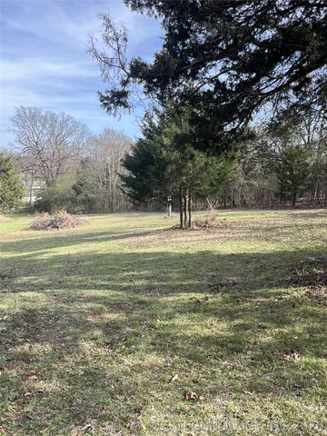 107 S BK 1401 Street, Stigler, OK 74462