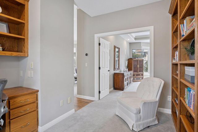 8064 Enclave Circle, Woodbury, MN 55125