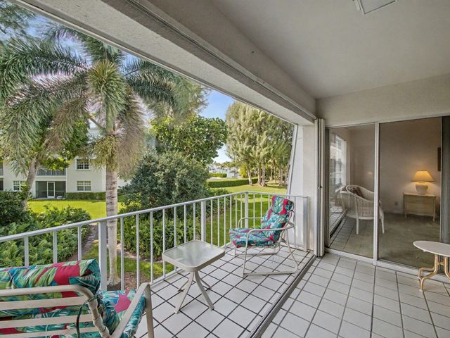 1205 Sandy Lane 246, Singer Island, FL 33404