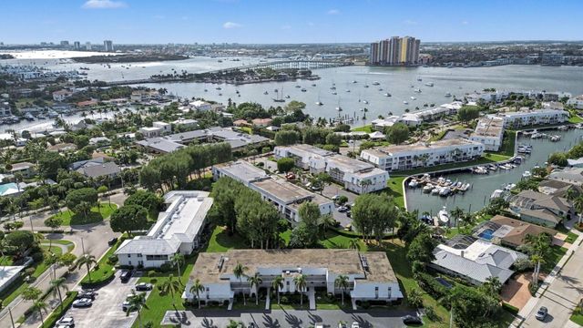 1205 Sandy Lane 246, Singer Island, FL 33404