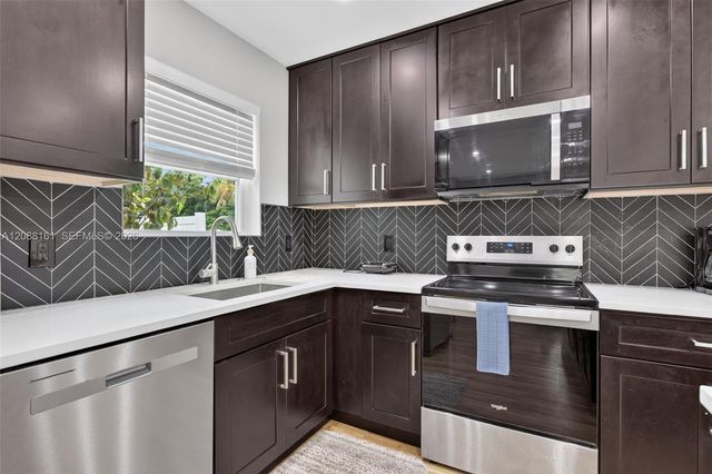 241 NE 45th Street, Deerfield Beach, FL 33064