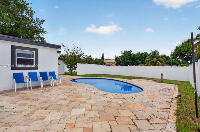 241 NE 45th Street, Deerfield Beach, FL 33064