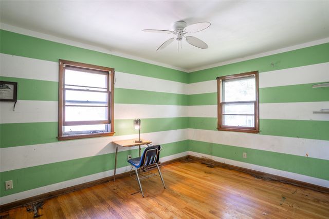 3327 Kinsey Avenue, Des Moines, IA 50317