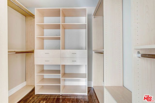 1096 S Bedford Drive 102, Los Angeles, CA 90035