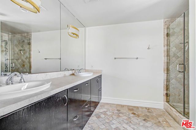 1096 S Bedford Drive 102, Los Angeles, CA 90035