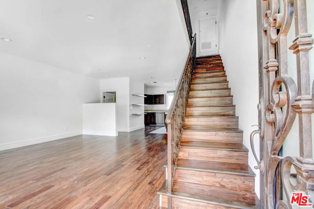 1096 S Bedford Drive 102, Los Angeles, CA 90035