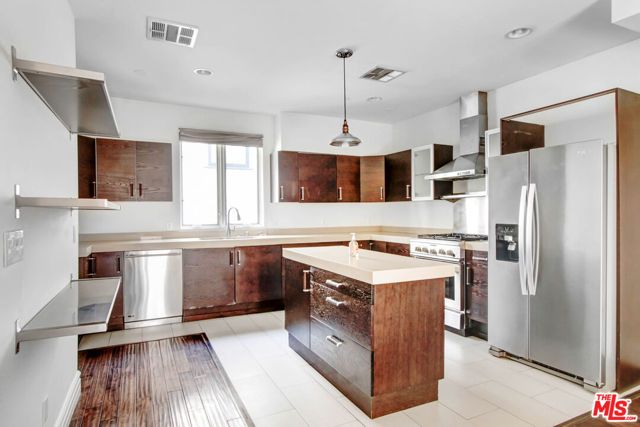 1096 S Bedford Drive 102, Los Angeles, CA 90035