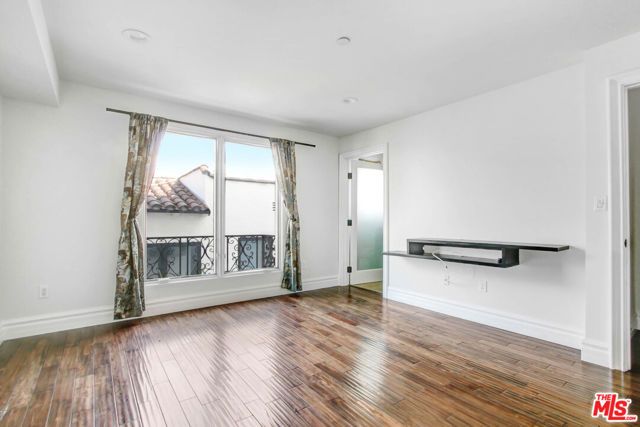 1096 S Bedford Drive 102, Los Angeles, CA 90035