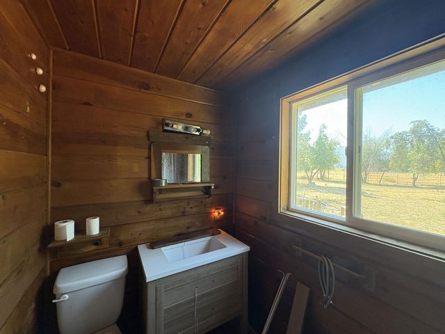 41195 Brown Road, Fall River Mills, CA 96028