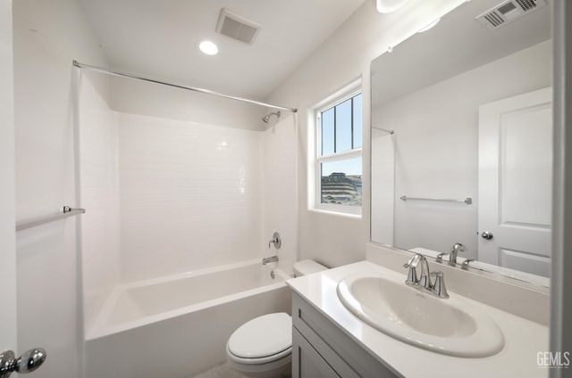 5609 Levanto Street, Bakersfield, CA 93306