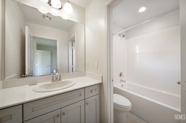 5609 Levanto Street, Bakersfield, CA 93306