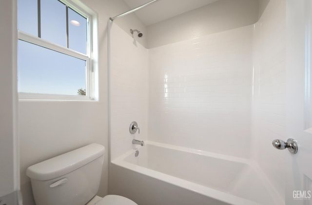 5609 Levanto Street, Bakersfield, CA 93306