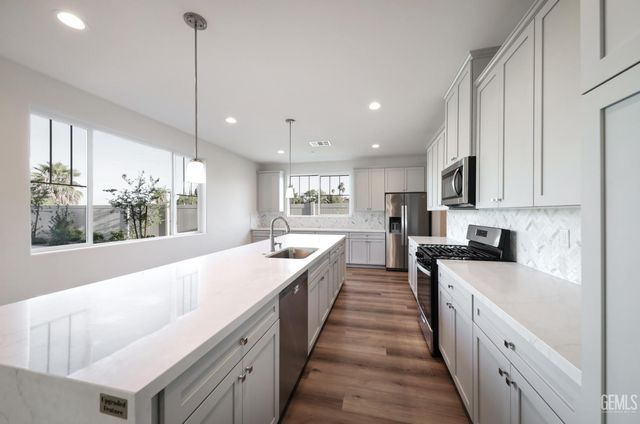 5609 Levanto Street, Bakersfield, CA 93306