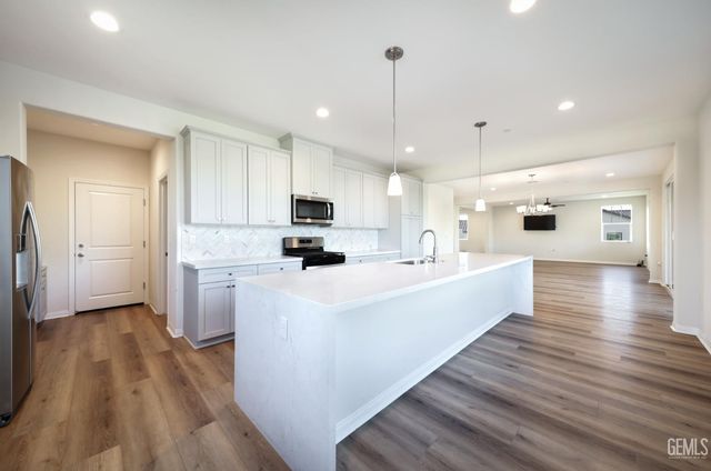 5609 Levanto Street, Bakersfield, CA 93306