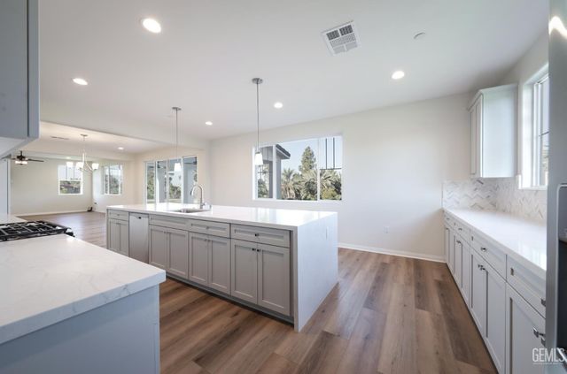 5609 Levanto Street, Bakersfield, CA 93306