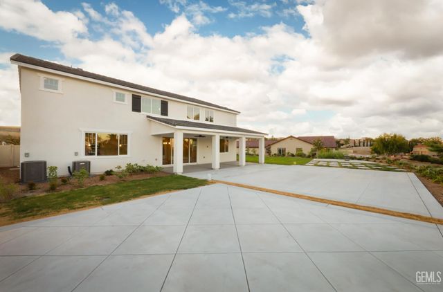 5609 Levanto Street, Bakersfield, CA 93306