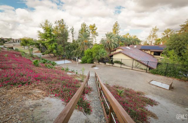 5609 Levanto Street, Bakersfield, CA 93306