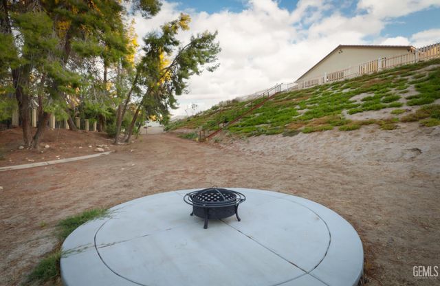 5609 Levanto Street, Bakersfield, CA 93306