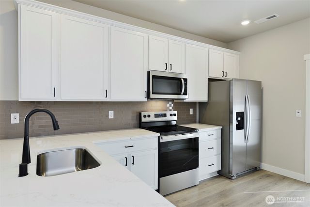 5898 Lost City Lane NW, Bremerton, WA 98312