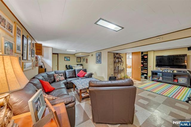 17 Peden Terrace, Kearny, NJ 07032