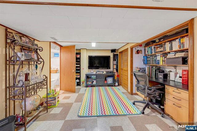 17 Peden Terrace, Kearny, NJ 07032