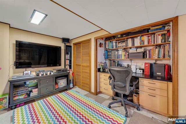 17 Peden Terrace, Kearny, NJ 07032