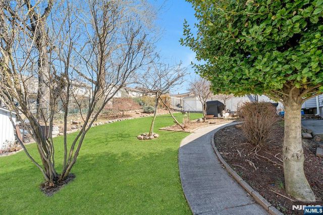 17 Peden Terrace, Kearny, NJ 07032