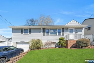 17 Peden Terrace, Kearny, NJ 07032