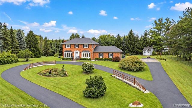 1405 McKail Road, Addison Township, MI 48367