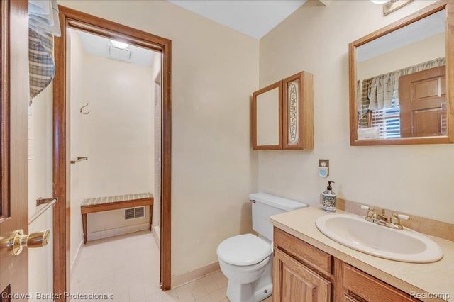 1405 McKail Road, Addison Township, MI 48367