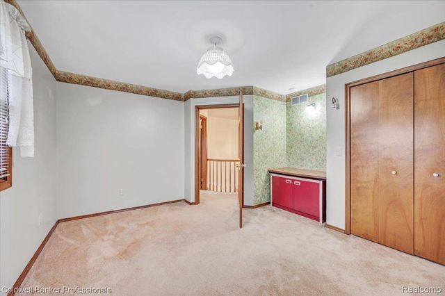 1405 McKail Road, Addison Township, MI 48367
