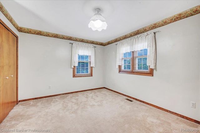 1405 McKail Road, Addison Township, MI 48367
