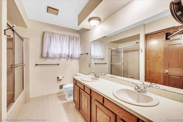 1405 McKail Road, Addison Township, MI 48367