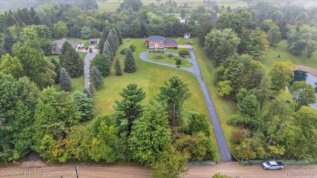 1405 McKail Road, Addison Township, MI 48367