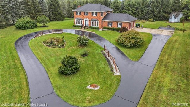 1405 McKail Road, Addison Township, MI 48367