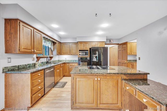 1405 McKail Road, Addison Township, MI 48367