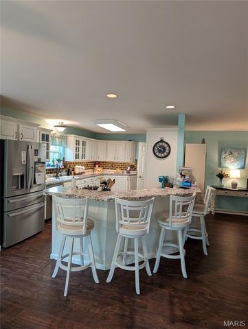 5504 Bon Ron Drive, Hillsboro, MO 63050