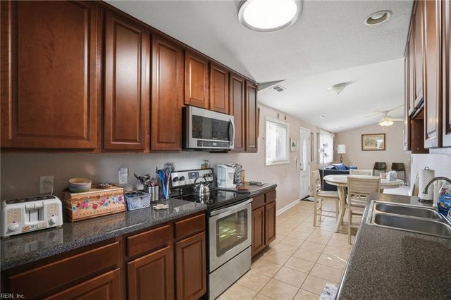 221 Cassady AVE, Virginia Beach, VA 23452