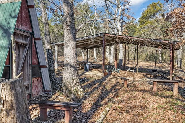 895 Flamingo Lane, Eureka Springs, AR 72631