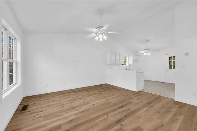 895 Flamingo Lane, Eureka Springs, AR 72631