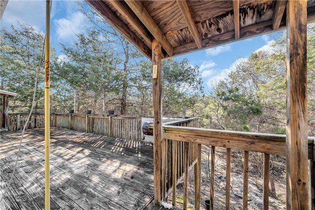 895 Flamingo Lane, Eureka Springs, AR 72631