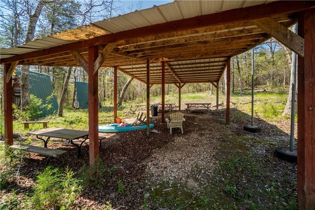 895 Flamingo Lane, Eureka Springs, AR 72631