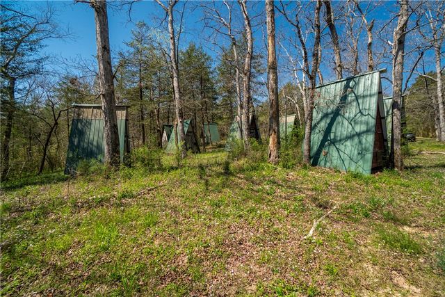 895 Flamingo Lane, Eureka Springs, AR 72631